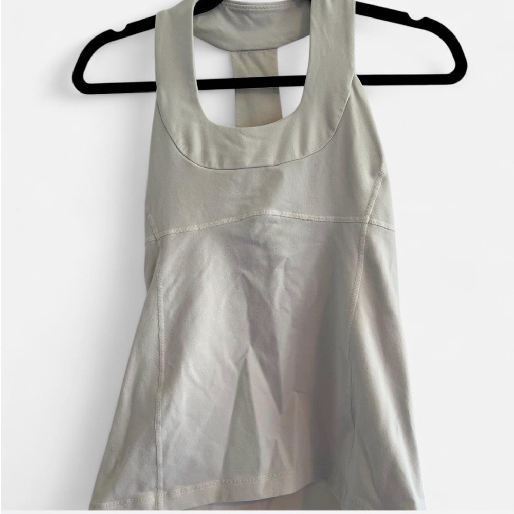 White lululemon tank, size 6